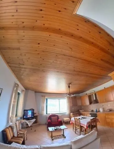 Peak Heaven Дом отдыха Фенеос