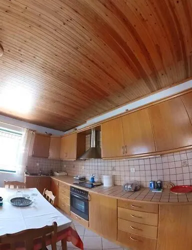 Peak Heaven Сasa de vacaciones Feneos